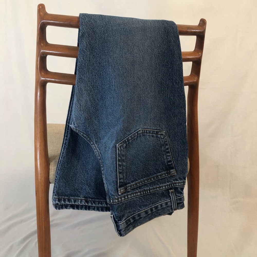 American Eagle Outfitters blue jeans with snaps